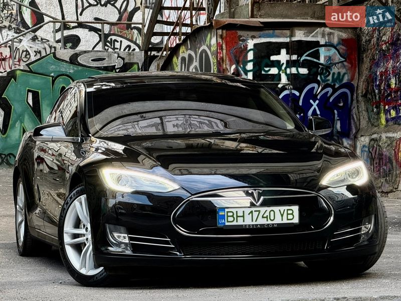 Лифтбек Tesla Model S 2014 в Одессе фото 10 Лифтбек Tesla Model S 2014 в Одессе