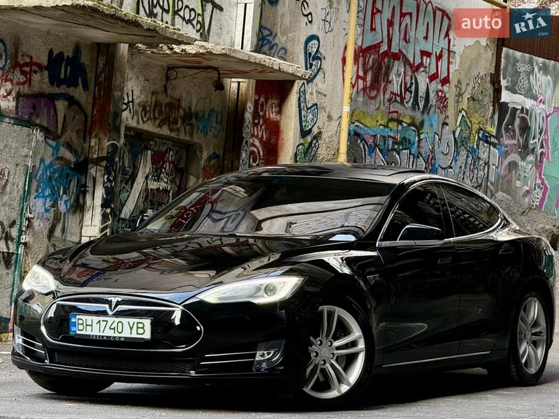 Лифтбек Tesla Model S 2014 в Одессе фото 18 Лифтбек Tesla Model S 2014 в Одессе
