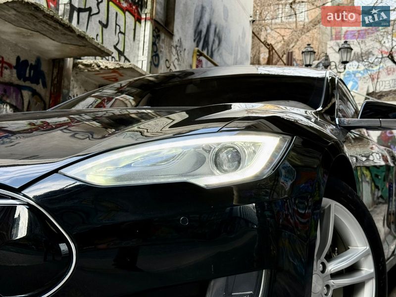 Лифтбек Tesla Model S 2014 в Одессе фото 24 Лифтбек Tesla Model S 2014 в Одессе