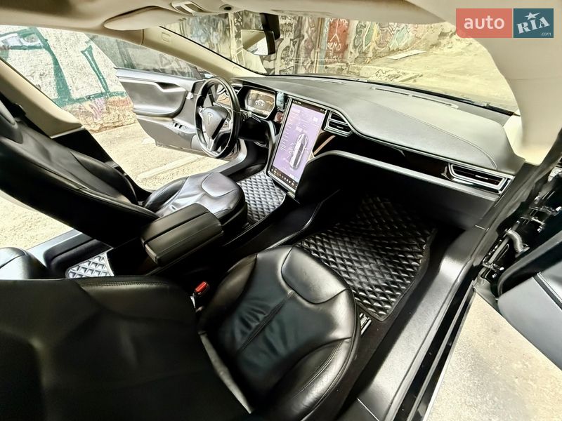 Лифтбек Tesla Model S 2014 в Одессе фото 86 Лифтбек Tesla Model S 2014 в Одессе