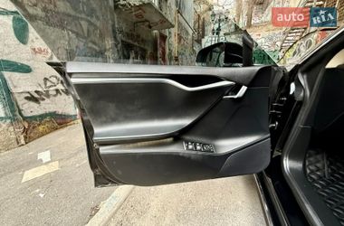 Ліфтбек Tesla Model S 2014 в Одесі
