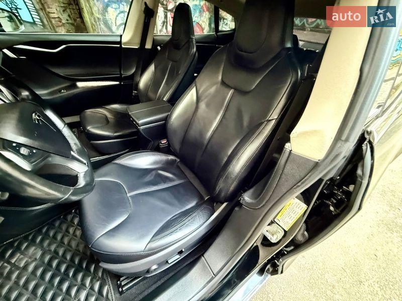 Лифтбек Tesla Model S 2014 в Одессе фото 91 Лифтбек Tesla Model S 2014 в Одессе