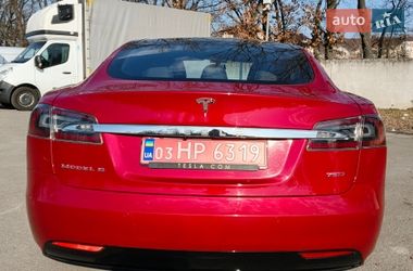 Лифтбек Tesla Model S 2017 в Киеве