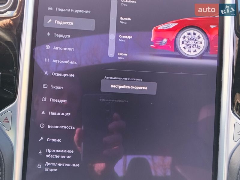 Лифтбек Tesla Model S 2017 в Киеве