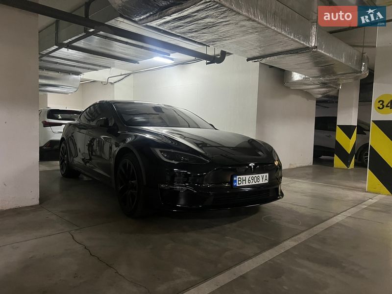 Ліфтбек Tesla Model S 2023 в Одесі