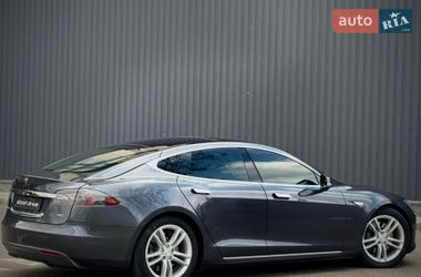 Ліфтбек Tesla Model S 2015 в Миколаєві