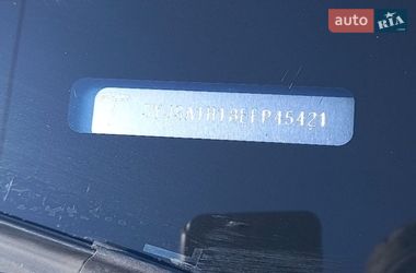 Лифтбек Tesla Model S 2014 в Умани