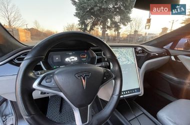 Лифтбек Tesla Model S 2015 в Луцке
