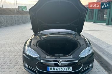 Лифтбек Tesla Model S 2013 в Ирпене