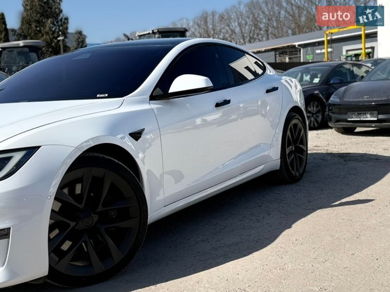 Ліфтбек Tesla Model S 2022 в Вінниці
