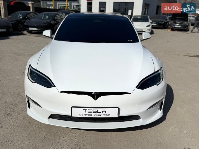 Лифтбек Tesla Model S 2022 в Виннице