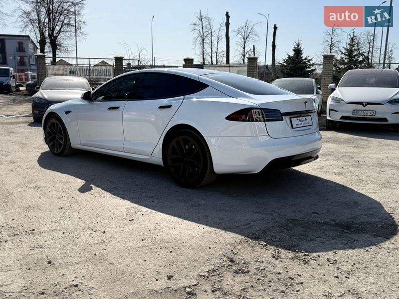 Лифтбек Tesla Model S 2022 в Виннице