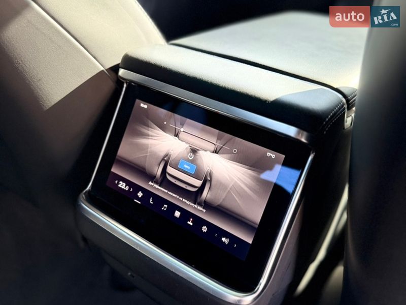 Лифтбек Tesla Model S 2022 в Виннице