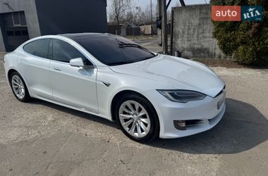 Ліфтбек Tesla Model S 2018 в Софіївській Борщагівці