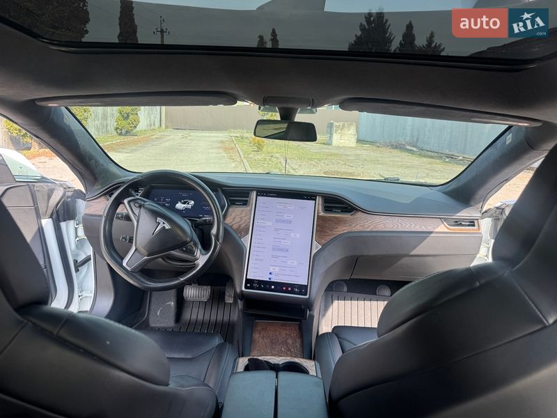 Ліфтбек Tesla Model S 2018 в Софіївській Борщагівці