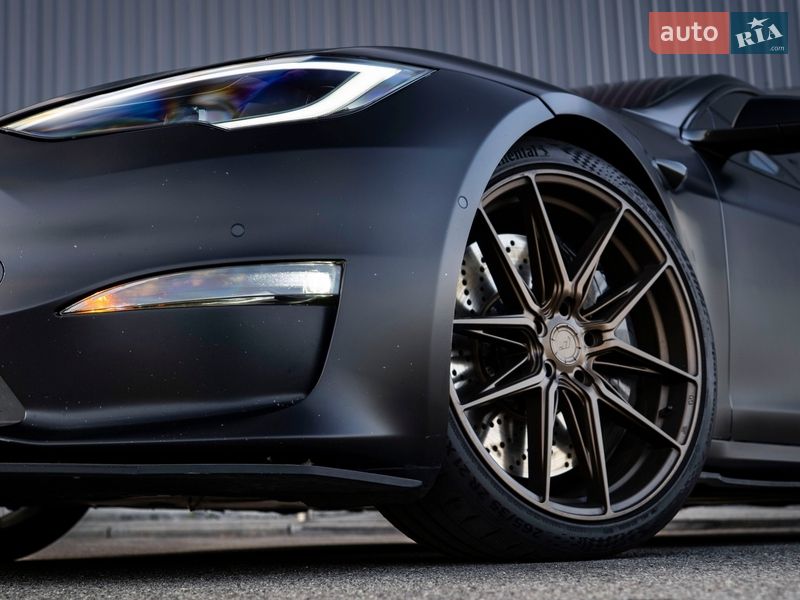 Лифтбек Tesla Model S 2021 в Киеве