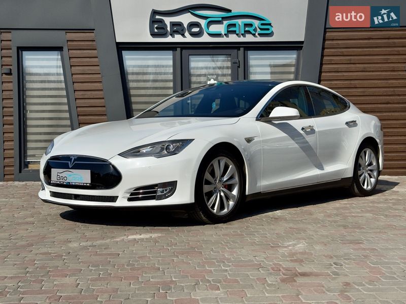 2015 Tesla Model S, VIN 5YJSA1E40FF102402:plate — фото 1 (autoria)