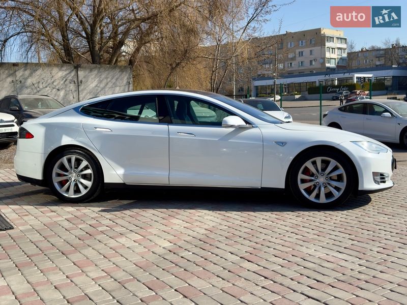 Лифтбек Tesla Model S 2015 в Виннице фото 10 Лифтбек Tesla Model S 2015 в Виннице