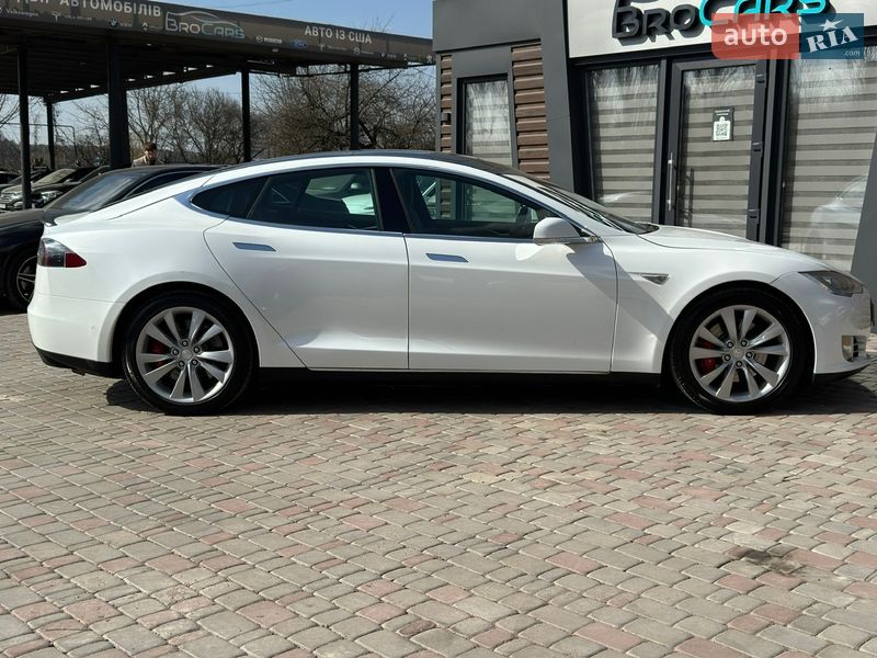 Лифтбек Tesla Model S 2015 в Виннице фото 30 Лифтбек Tesla Model S 2015 в Виннице