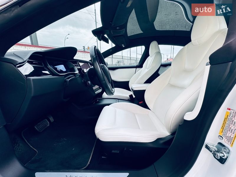 Лифтбек Tesla Model S 2019 в Киеве