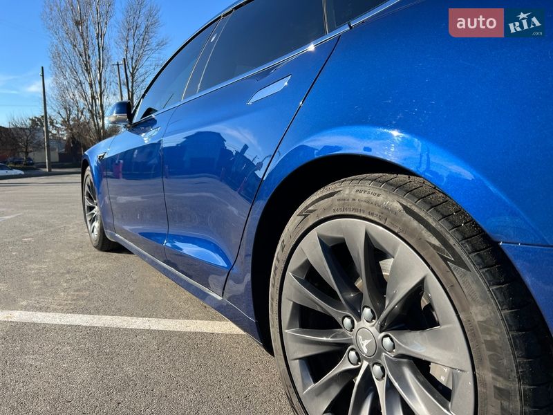Ліфтбек Tesla Model S 2017 в Києві фото 11 Ліфтбек Tesla Model S 2017 в Києві