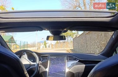 Ліфтбек Tesla Model S 2015 в Вінниці