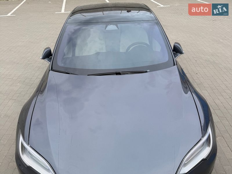 Лифтбек Tesla Model S 2020 в Одессе