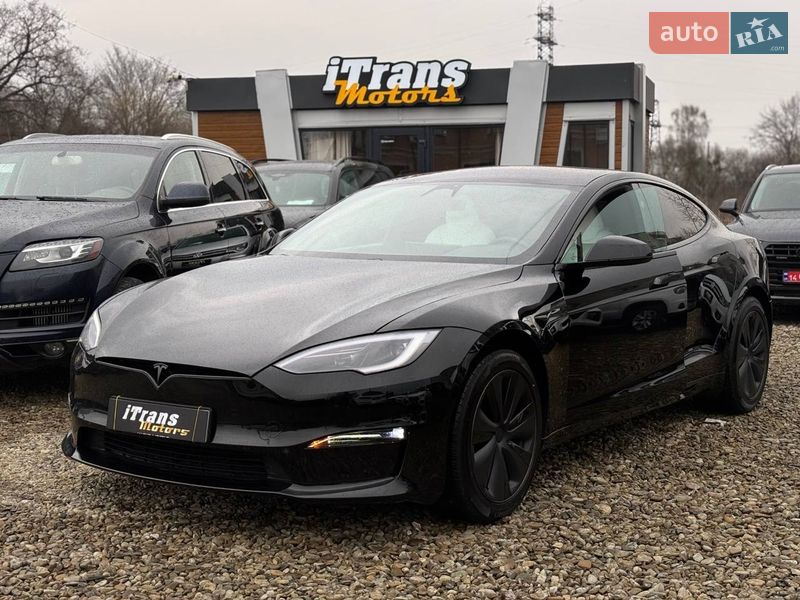 Лифтбек Tesla Model S 2023 в Стрые