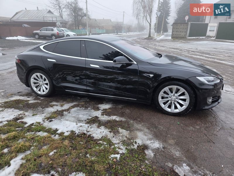 Лифтбек Tesla Model S 2018 в Малой Виске