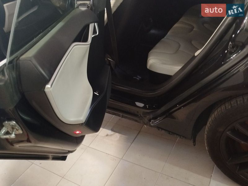 Ліфтбек Tesla Model S 2016 в Теплодарі фото 8 Ліфтбек Tesla Model S 2016 в Теплодарі