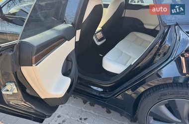 Ліфтбек Tesla Model S 2021 в Полтаві