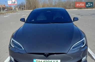 Лифтбек Tesla Model S 2019 в Сумах