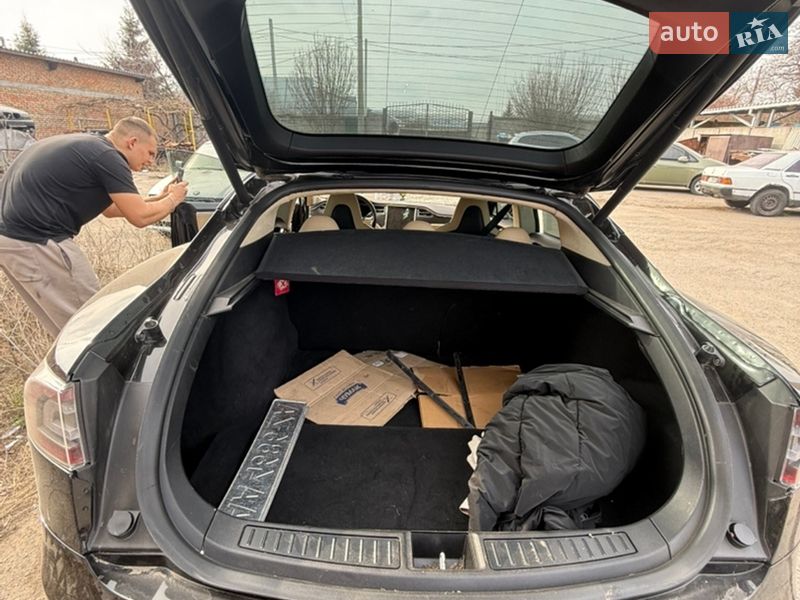 Лифтбек Tesla Model S 2013 в Белой Церкви фото 7 Лифтбек Tesla Model S 2013 в Белой Церкви