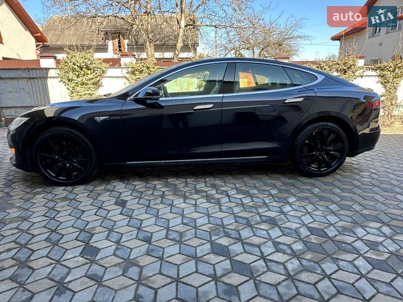 Лифтбек Tesla Model S 2016 в Львове фото 11 Лифтбек Tesla Model S 2016 в Львове