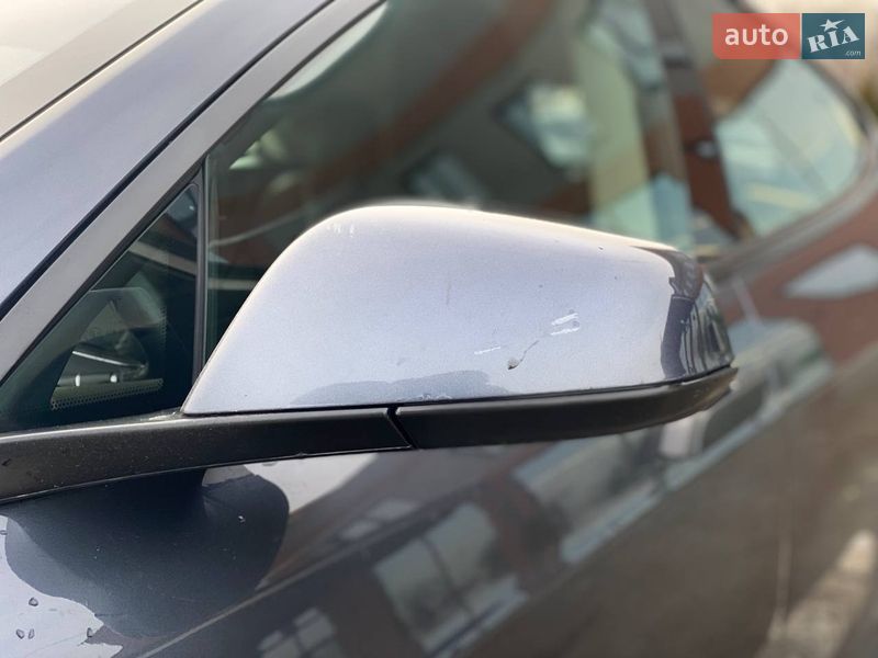 Ліфтбек Tesla Model S 2015 в Києві