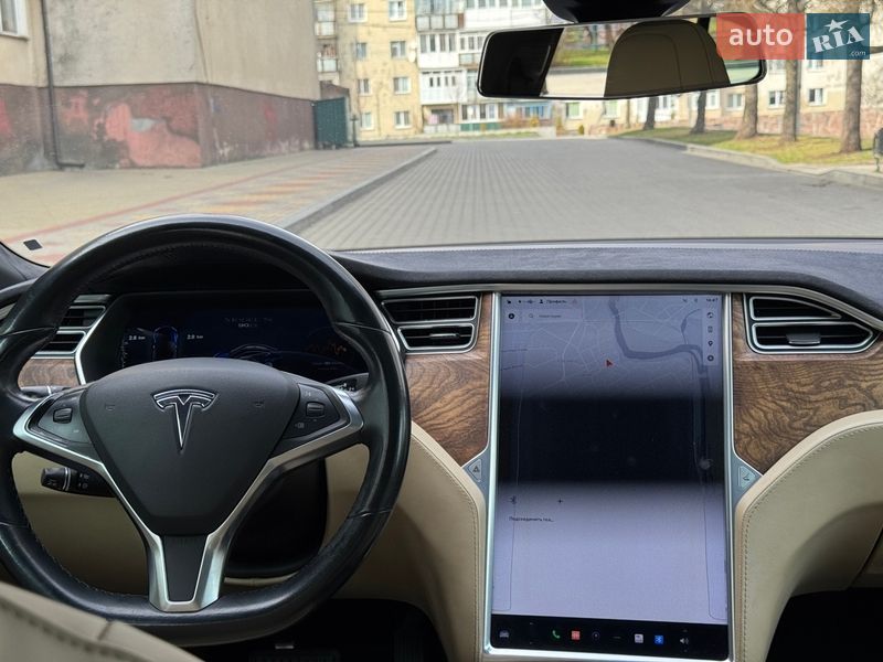Ліфтбек Tesla Model S 2016 в Звягелі