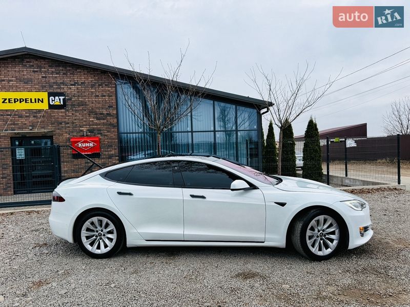 Ліфтбек Tesla Model S 2018 в Вінниці фото 5 Ліфтбек Tesla Model S 2018 в Вінниці