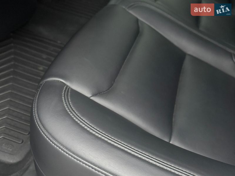 Ліфтбек Tesla Model S 2018 в Вінниці фото 19 Ліфтбек Tesla Model S 2018 в Вінниці