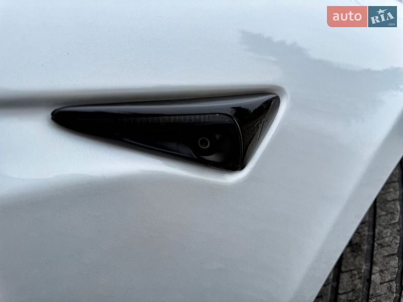 Ліфтбек Tesla Model S 2018 в Вінниці фото 20 Ліфтбек Tesla Model S 2018 в Вінниці