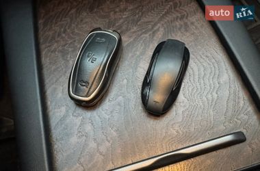 Ліфтбек Tesla Model S 2018 в Вінниці
