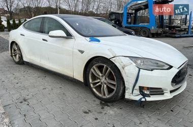 Ліфтбек Tesla Model S 2013 в Львові