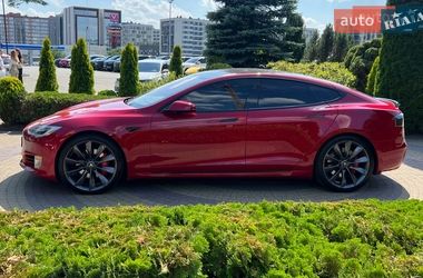 Ліфтбек Tesla Model S 2016 в Львові