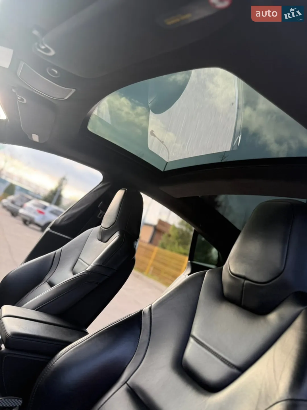 2015 Tesla Model S - мініатюра 8