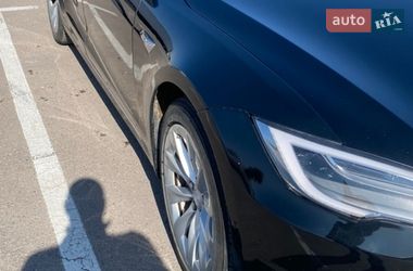 Ліфтбек Tesla Model S 2018 в Львові