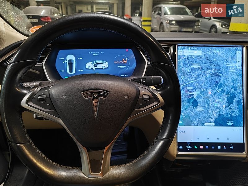 Лифтбек Tesla Model S 2015 в Львове фото 20 Лифтбек Tesla Model S 2015 в Львове