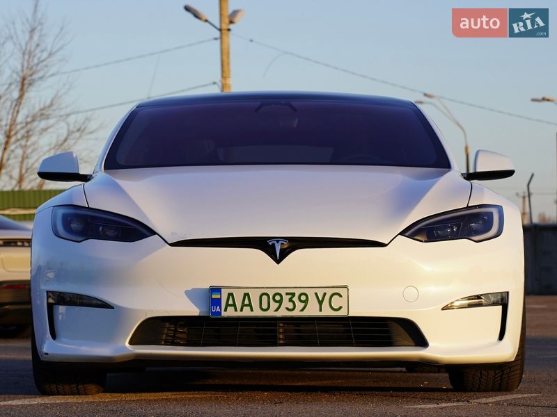 Tesla Model S 2023