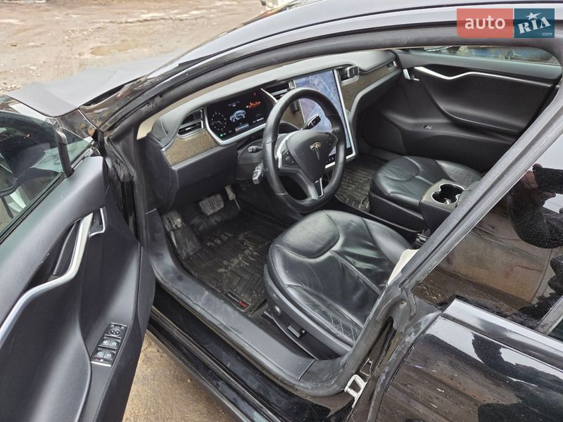 Ліфтбек Tesla Model S 2013 в Одесі фото 7 Ліфтбек Tesla Model S 2013 в Одесі