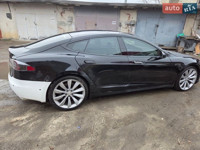 Ліфтбек Tesla Model S 2013 в Одесі фото 4 Ліфтбек Tesla Model S 2013 в Одесі