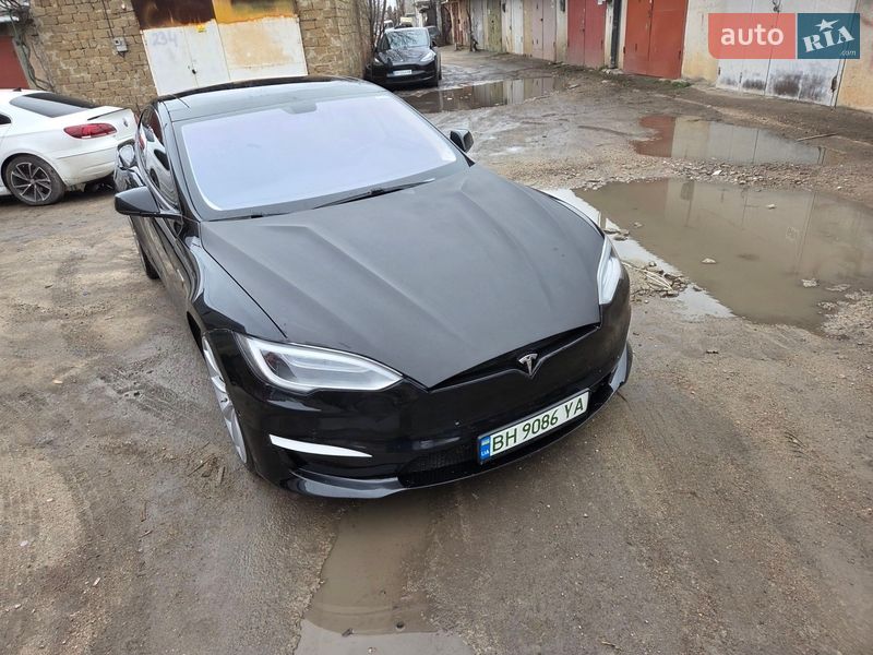 Ліфтбек Tesla Model S 2013 в Одесі фото 12 Ліфтбек Tesla Model S 2013 в Одесі
