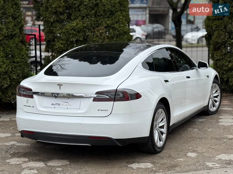 Лифтбек Tesla Model S 2015 в Одессе